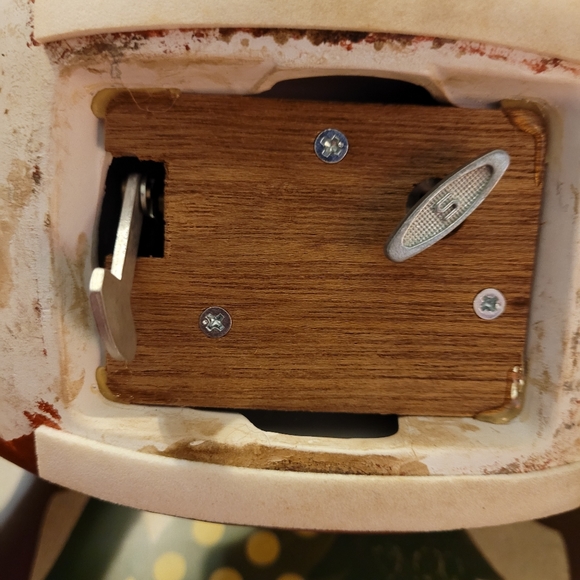 Vintage Musical Rocking Santa Figurine - Picture 4 of 4